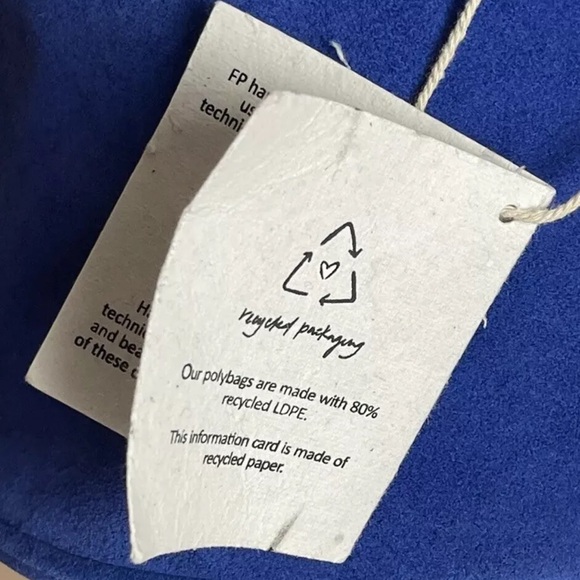 Free People Cobalt Blue bucket bag (NEW) - Picture 8 of 12